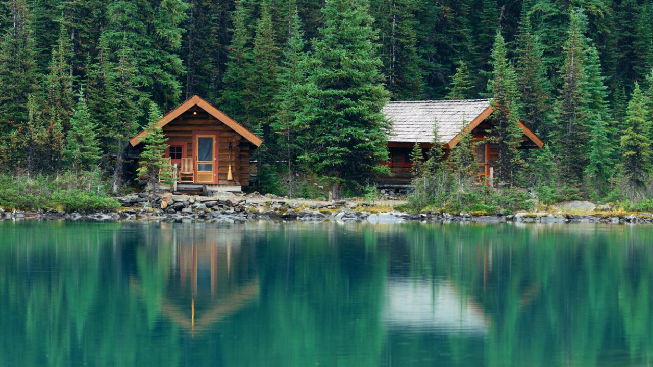 Alberta lake cabin rentals